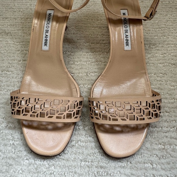 Manolo Blahnik Maurilla Tan Leather Ankle Strap Sandals - 8.5 - Picture 6 of 10